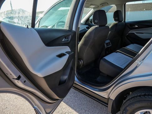 Used 2024 Chevrolet Equinox LS w/ Driver Confidence II Package FWD image 21