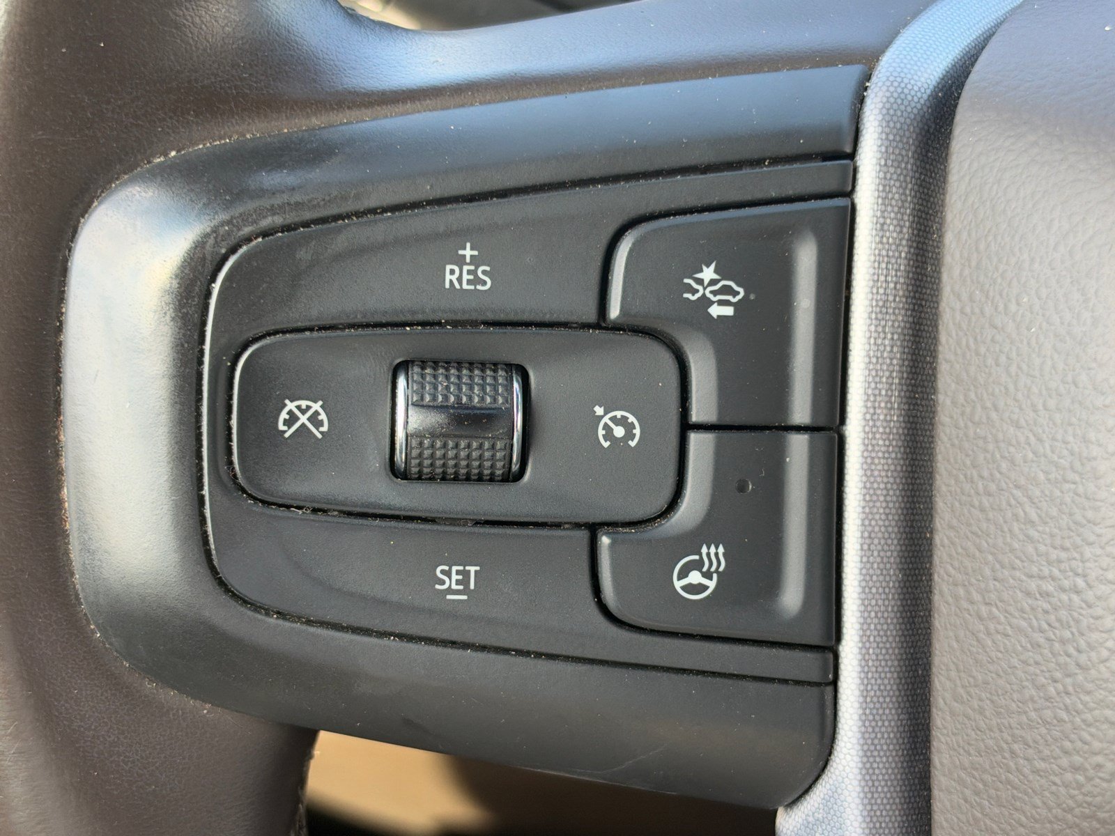 Used 2025 GMC Sierra 1500 SLT AWD/4WD image 26