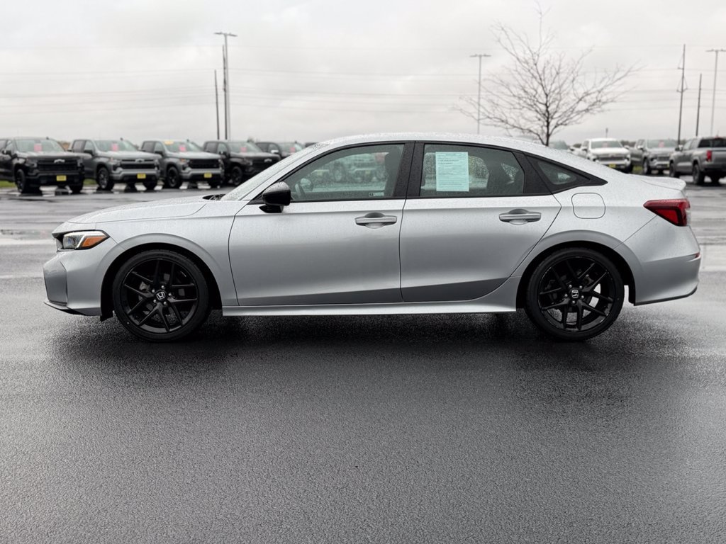 Used 2025 Honda Civic Sport image 11