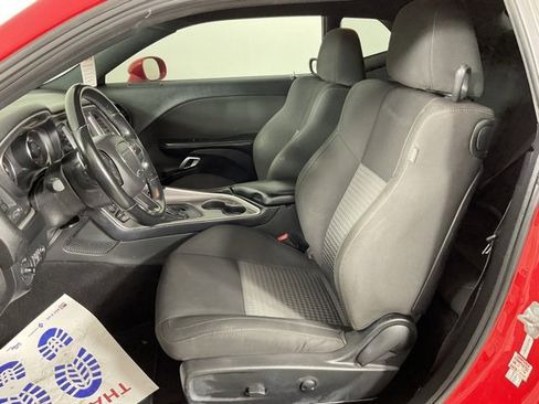 Used 2022 Dodge Challenger GT image 13