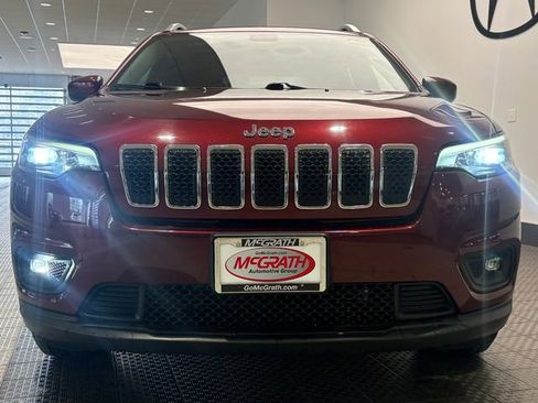 Used 2019 Jeep Cherokee Latitude w/ Popular Appearance Group image 2