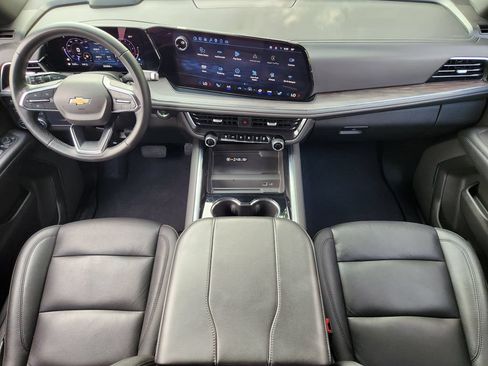 Used 2025 Chevrolet Tahoe LT AWD/4WD image 18