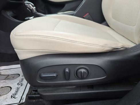 Certified 2023 Buick Encore GX Preferred w/ Cold Weather Comfort Package FWD image 31