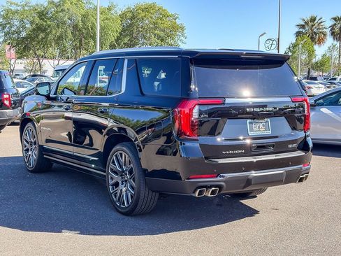 Used 2026 GMC Yukon Denali Ultimate w/ LPO, Floor Liner Package image 2