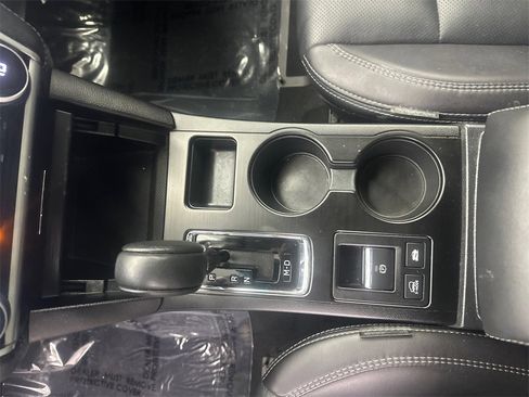 Used 2018 Subaru Outback 2.5i Limited image 34