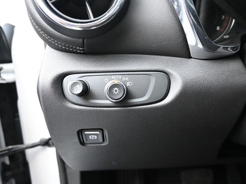 Certified 2023 Chevrolet Blazer LT w/ Convenience Package image 13