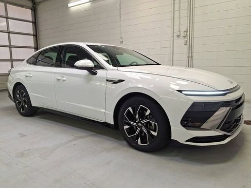 Certified 2024 Hyundai Sonata SEL AWD/4WD image 1