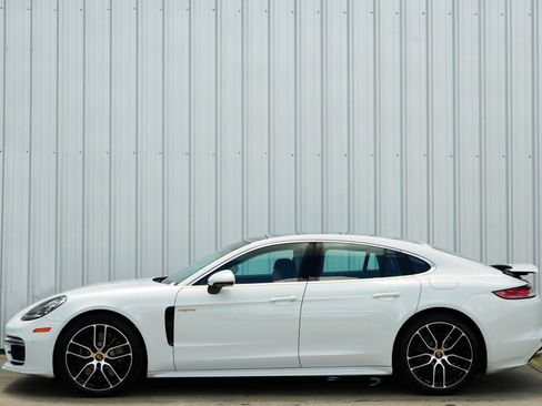 Used 2023 Porsche Panamera 4S w/ Sportdesign Package image 53