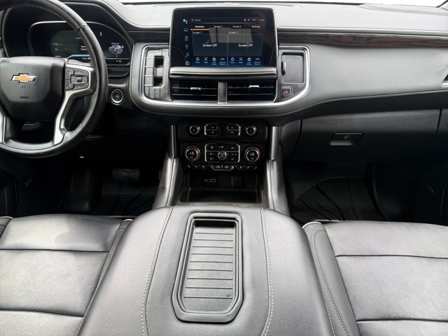 Used 2024 Chevrolet Suburban Premier AWD/4WD image 15