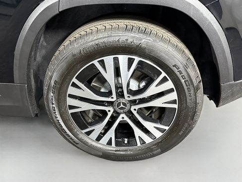 Used 2025 Mercedes-Benz GLA 250 image 37