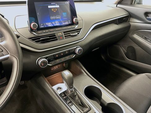 Used 2022 Nissan Altima 2.5 SV AWD/4WD image 25
