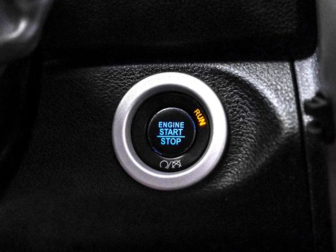 Used 2018 RAM 3500 Laramie w/ Cold Weather Group image 19