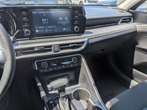 Used 2023 Kia K5 LXS FWD image 22
