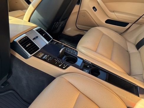 Used 2016 Porsche Panamera 4 Edition w/ Premium Package Plus image 17