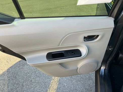 Used 2012 Toyota Prius C Three image 22