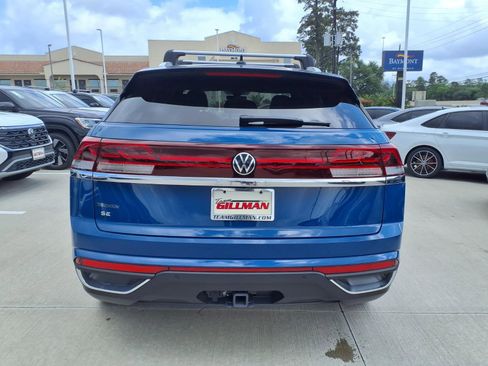 New 2026 Volkswagen Atlas Cross Sport SE FWD image 5