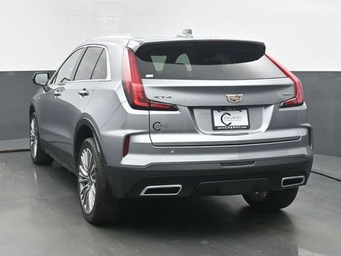 Used 2024 Cadillac XT4 Premium Luxury FWD image 4