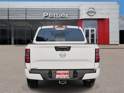 New 2025 Nissan Frontier SV w/ SV Convenience Package