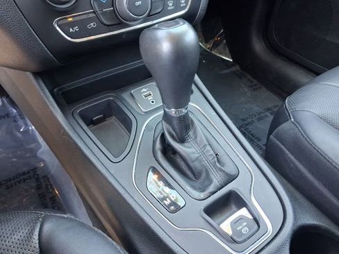 Used 2021 Jeep Cherokee Latitude Lux image 20