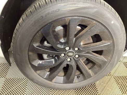 Certified 2025 Land Rover Discovery Sport S AWD/4WD image 9