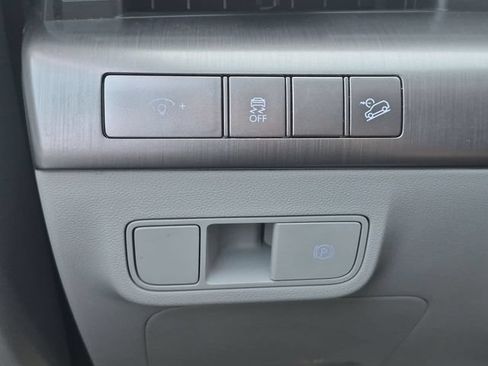 Used 2025 Hyundai Kona SEL AWD/4WD image 17