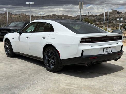 New 2026 Dodge Charger R/T AWD/4WD image 7