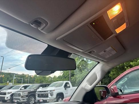 Used 2023 Toyota Tacoma SR AWD/4WD image 39