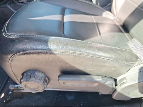 Used 2023 Jeep Wrangler Sahara w/ Cold Weather Group image 17