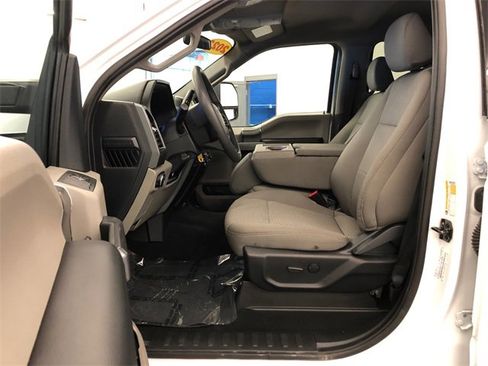 Used 2022 Ford F250 XLT w/ Black Appearance Package image 29