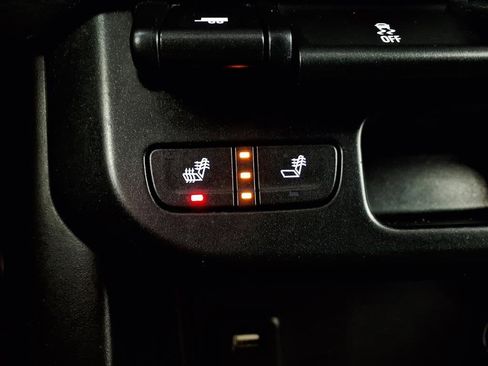 Used 2016 Chevrolet Colorado Z71 image 16