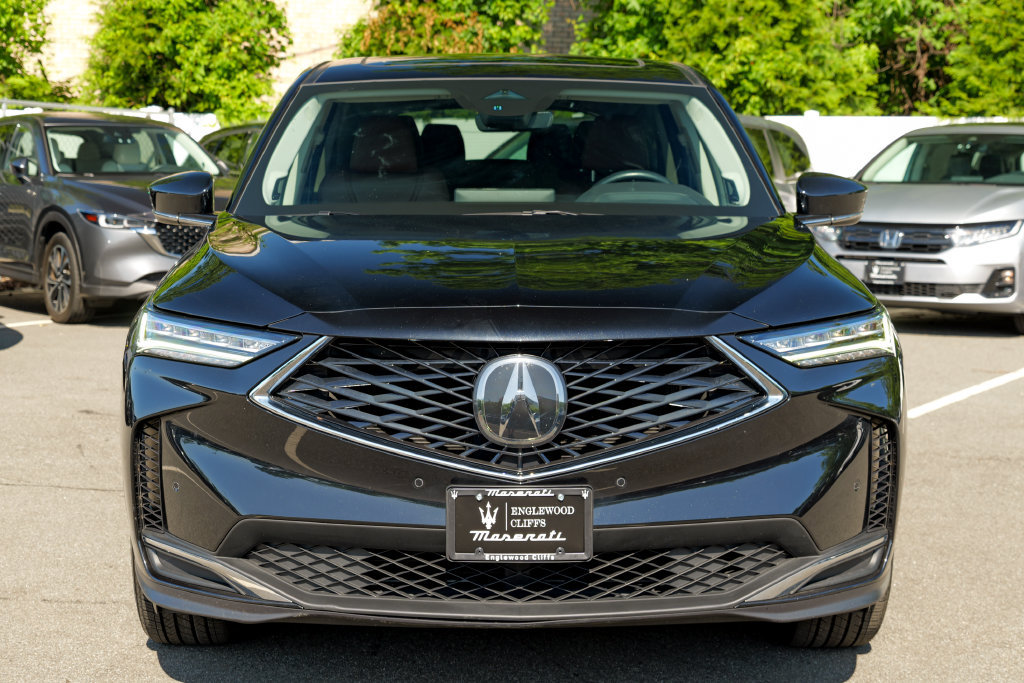 Used 2025 Acura MDX w/ Technology Package AWD/4WD image 2