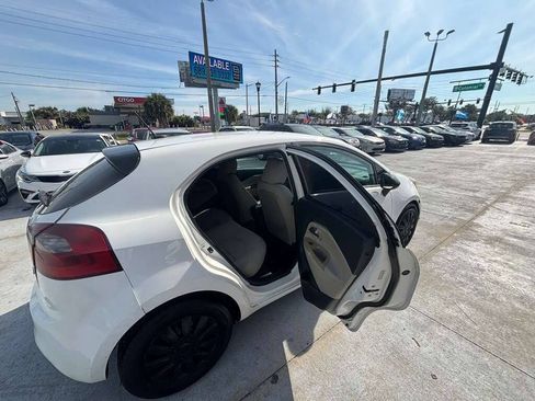 Used 2012 Kia Rio EX FWD image 3