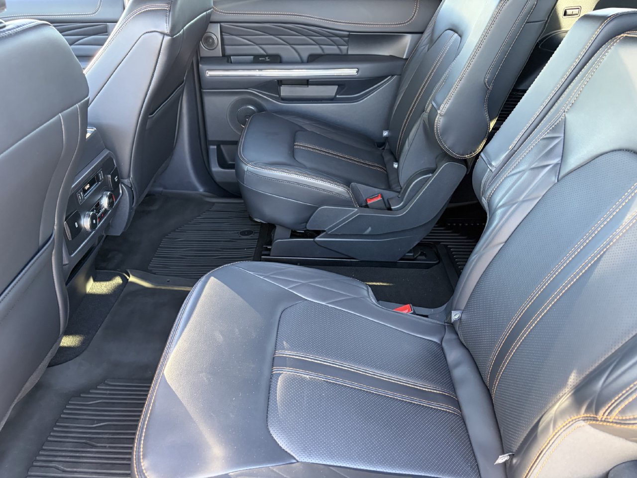 Certified 2024 Ford Expedition Max Platinum AWD/4WD image 19