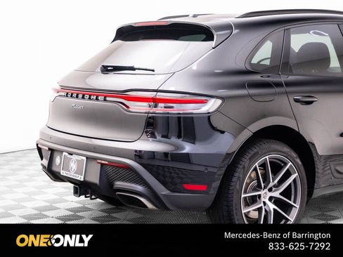 Used 2024 Porsche Macan AWD/4WD image 38