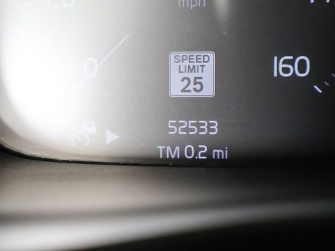 Used 2019 Volvo XC40 T5 Momentum AWD/4WD image 34
