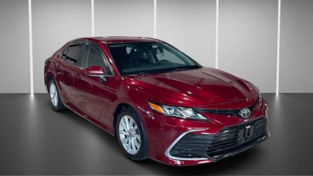 Used 2021 Toyota Camry LE FWD image 2