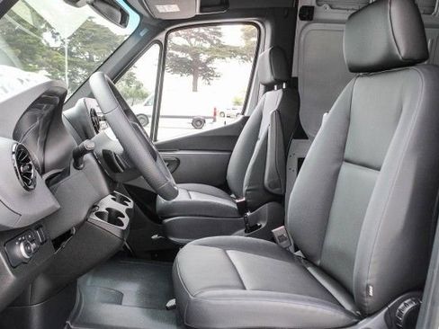 New 2025 Mercedes-Benz Sprinter 2500 image 19