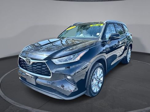 Used 2020 Toyota Highlander Limited image 1