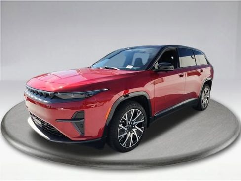 Used 2025 Jeep Wagoneer S Limited image 19