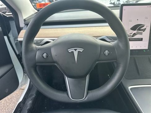 Used 2021 Tesla Model 3 Long Range image 16