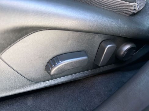 Certified 2025 Subaru Forester Premium image 18