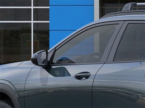 New 2026 Chevrolet Trax LT image 12