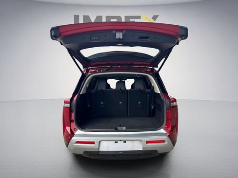 Used 2022 Nissan Pathfinder SL AWD/4WD image 12