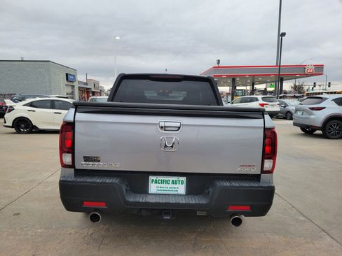 Used 2021 Honda Ridgeline Sport image 6