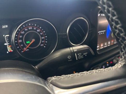 Used 2021 Jeep Gladiator Overland w/ Popular Equipment Package image 34