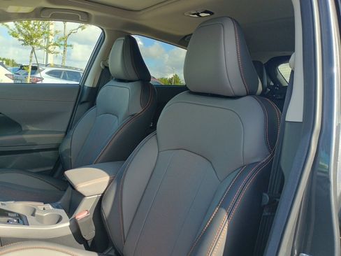 New 2025 Subaru Crosstrek 2.5i Limited w/ Popular Package #3A image 11