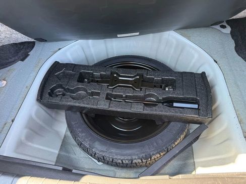 Used 2017 Nissan Altima 2.5 SV image 14