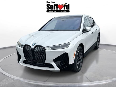 Used 2025 BMW iX xDrive50 image 16