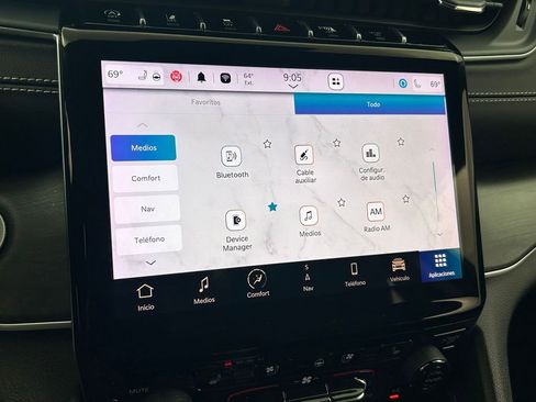 Used 2024 Jeep Grand Cherokee Limited w/ Luxury Tech Group II image 25