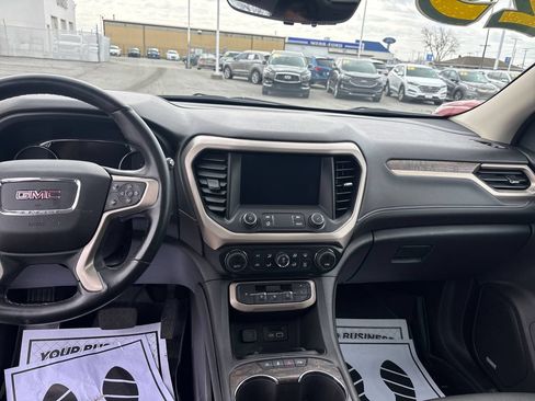 Used 2023 GMC Acadia Denali w/ Denali Ultimate Package AWD/4WD image 17